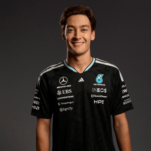 Playera Mercedes 2026 Negra Piloto