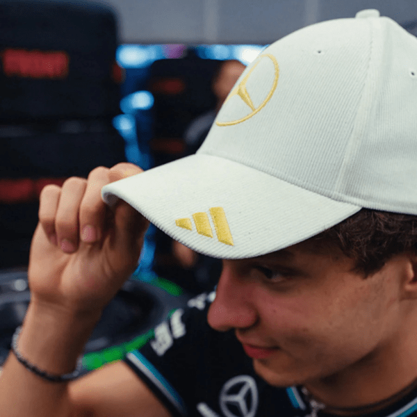Gorra Mercedes GP de Singapur 2025