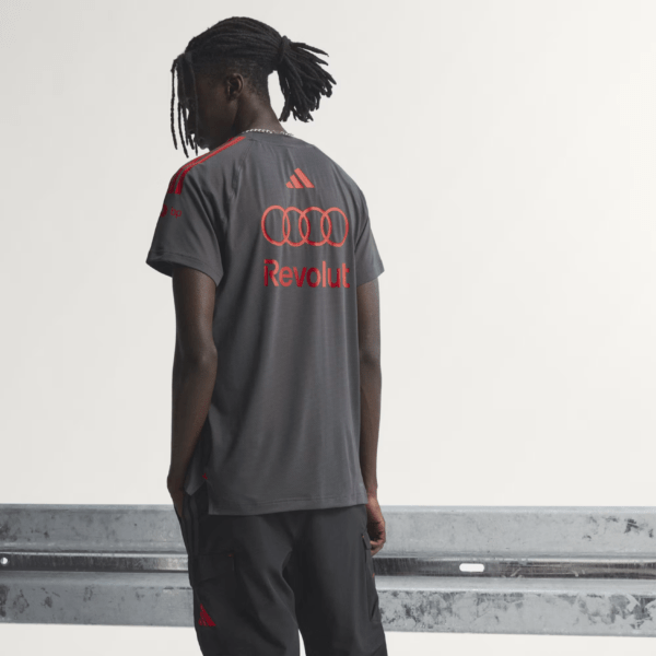 Playera Audi F1 Mecánicos 2026